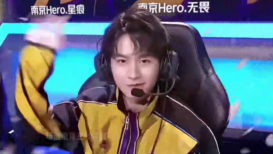 游的深度融 游的深度融